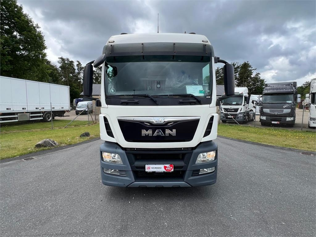 Kamion za prevoz kontejnera/ Kamion sa promenjivim sandukom MAN TGS 26-500 6x2-4 LL: slika 10