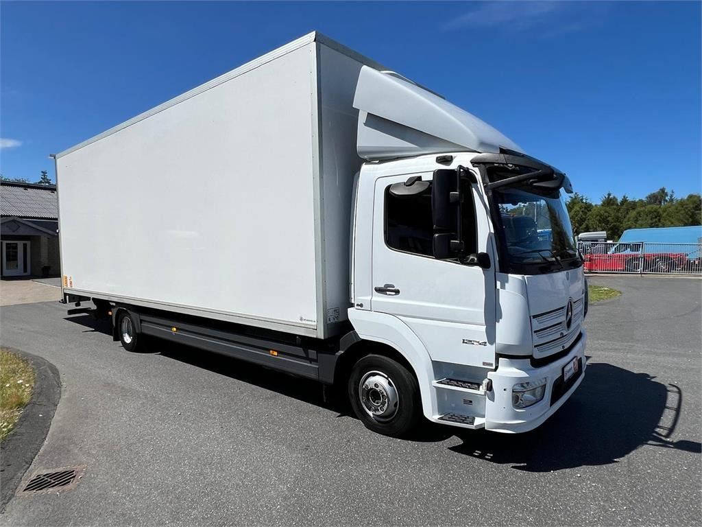 Mercedes-Benz Atego 1224 LnR - Kamion sa zatvorenim sandukom: slika 5 Mercedes-Benz Atego 1224 LnR - Kamion sa zatvorenim sandukom: slika 5