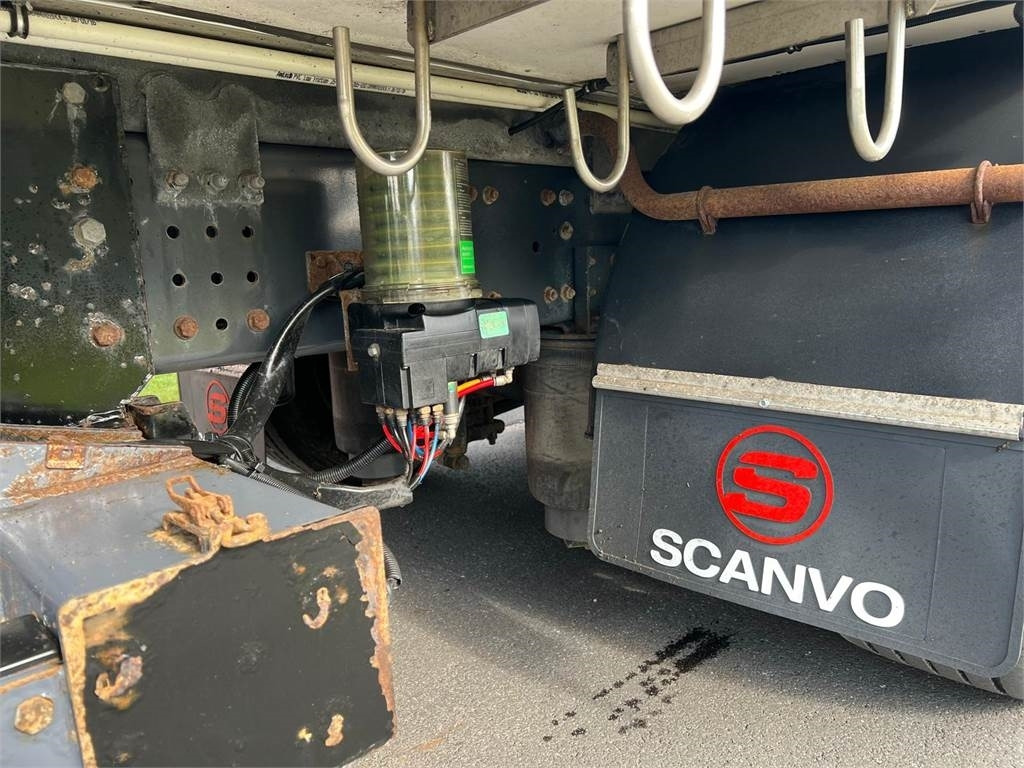 Kamion sa zatvorenim sandukom Volvo FE320 6x2*4: slika 14