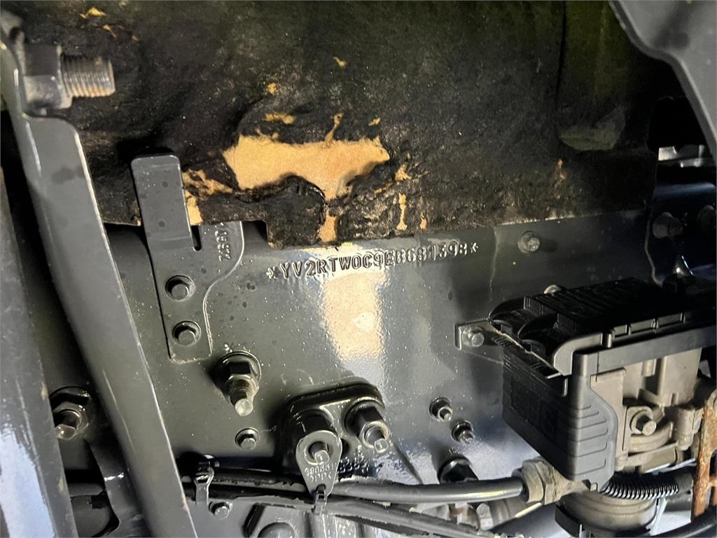 Kamion sa dizalicom Volvo FH 420 - HMF 4020K5 + Jib FJ1000 K3: slika 17