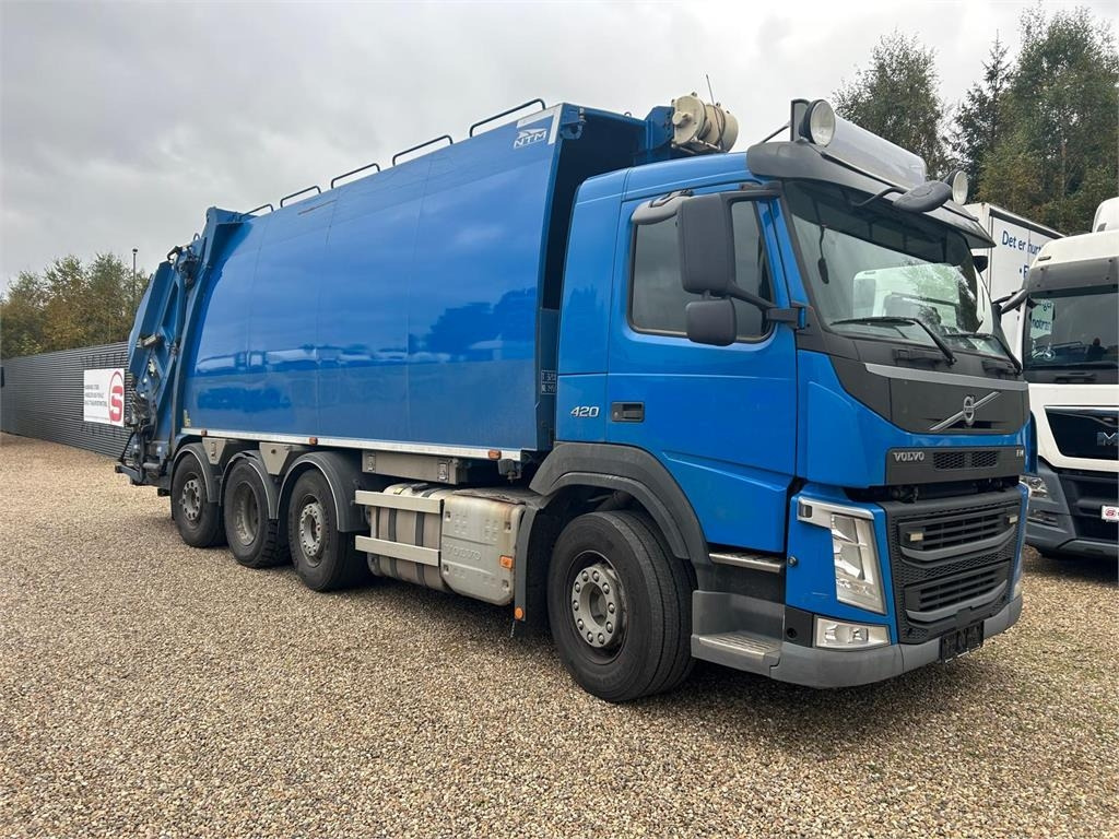 Volvo FM420 8x2*6 Trippel NTM 25m3 - Kamion za smeće: slika 1 Volvo FM420 8x2*6 Trippel NTM 25m3 - Kamion za smeće: slika 1