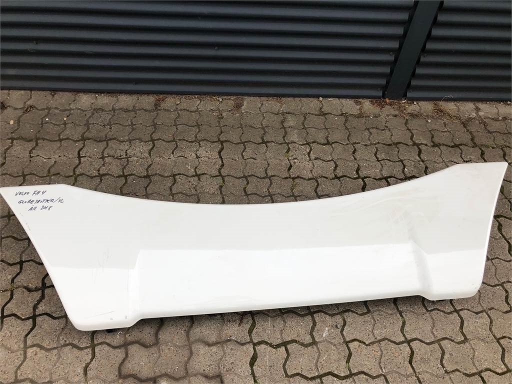 Volvo Tagspoiler Volvo FH Globetrotter 2018 - Aerodinamika/ Spojler za Kamion: slika 2 Volvo Tagspoiler Volvo FH Globetrotter 2018 - Aerodinamika/ Spojler za Kamion: slika 2