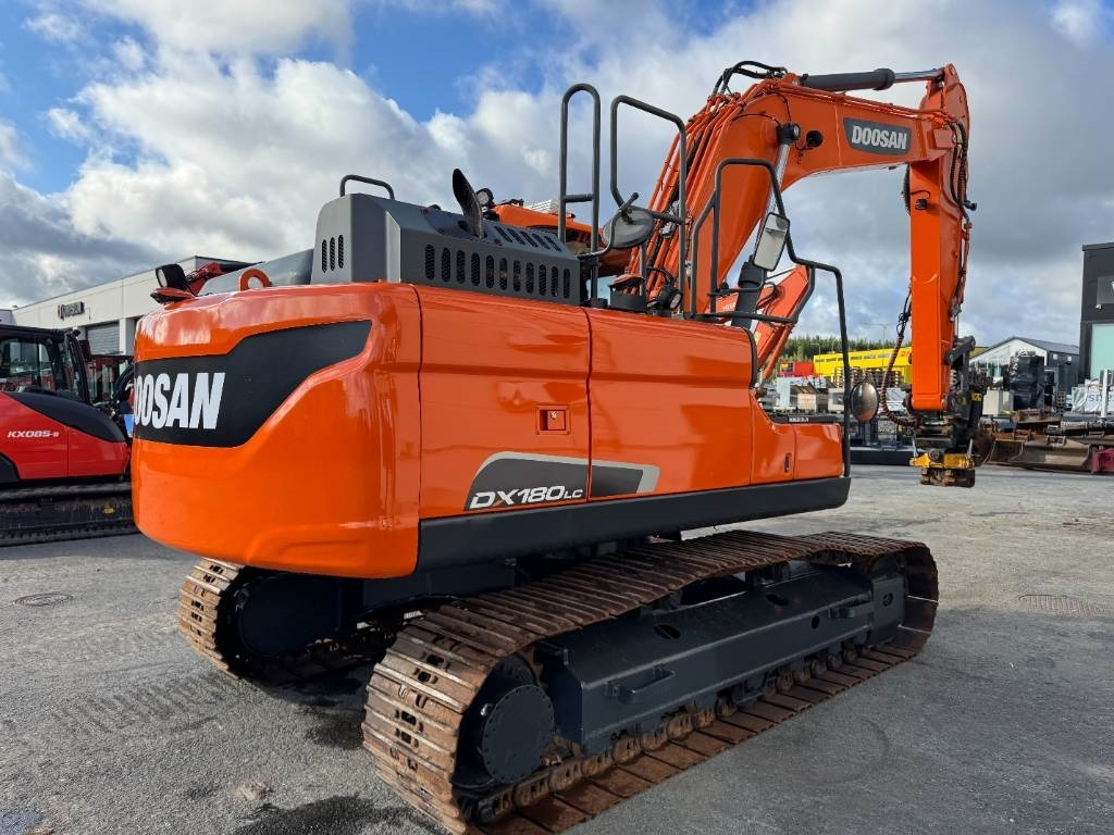 Doosan DX180LC-5 PYÖRITTÄJÄLLÄ - Bager guseničar: slika 5 Doosan DX180LC-5 PYÖRITTÄJÄLLÄ - Bager guseničar: slika 5