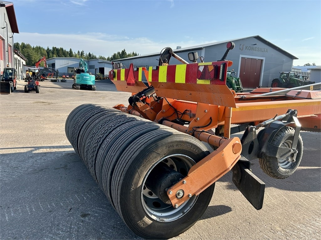 FMG TLN 570 - Grejder: slika 4 FMG TLN 570 - Grejder: slika 4