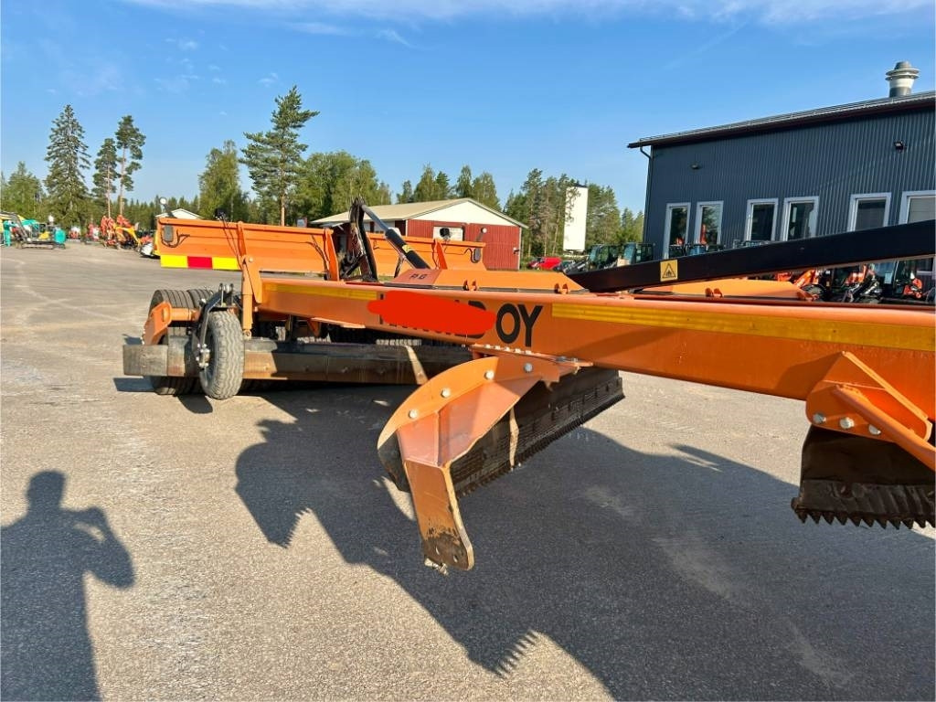 FMG TLN 570 - Grejder: slika 3 FMG TLN 570 - Grejder: slika 3