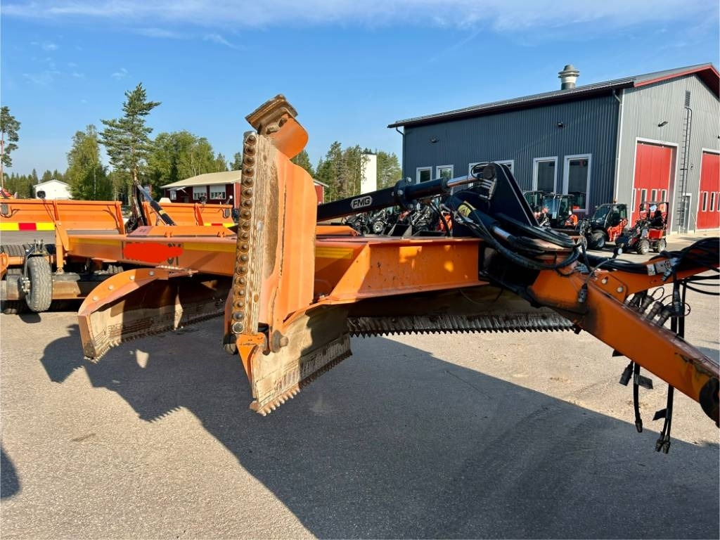 FMG TLN 570 - Grejder: slika 2 FMG TLN 570 - Grejder: slika 2