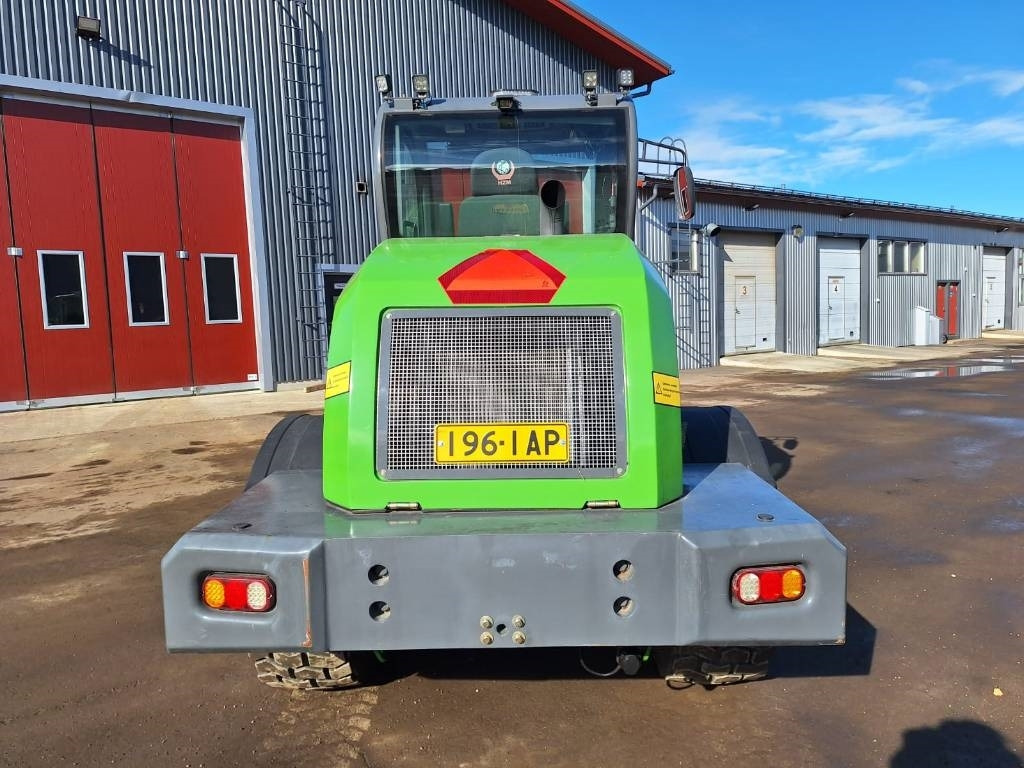 Greenmaster 825 PIIKIT, KAUHA JA HIEKOITIN  - Utovarivač točkaš: slika 3 Greenmaster 825 PIIKIT, KAUHA JA HIEKOITIN  - Utovarivač točkaš: slika 3