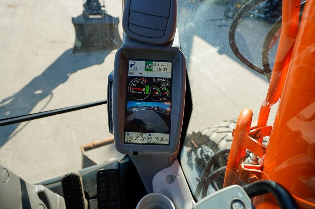 Bager točkaš Hitachi ZX 140 W-6: slika 48