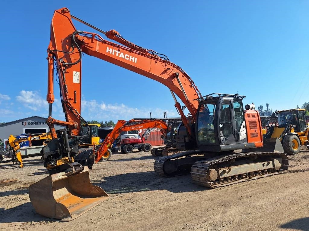 Hitachi ZX225USLC-5 - Bager guseničar: slika 3 Hitachi ZX225USLC-5 - Bager guseničar: slika 3