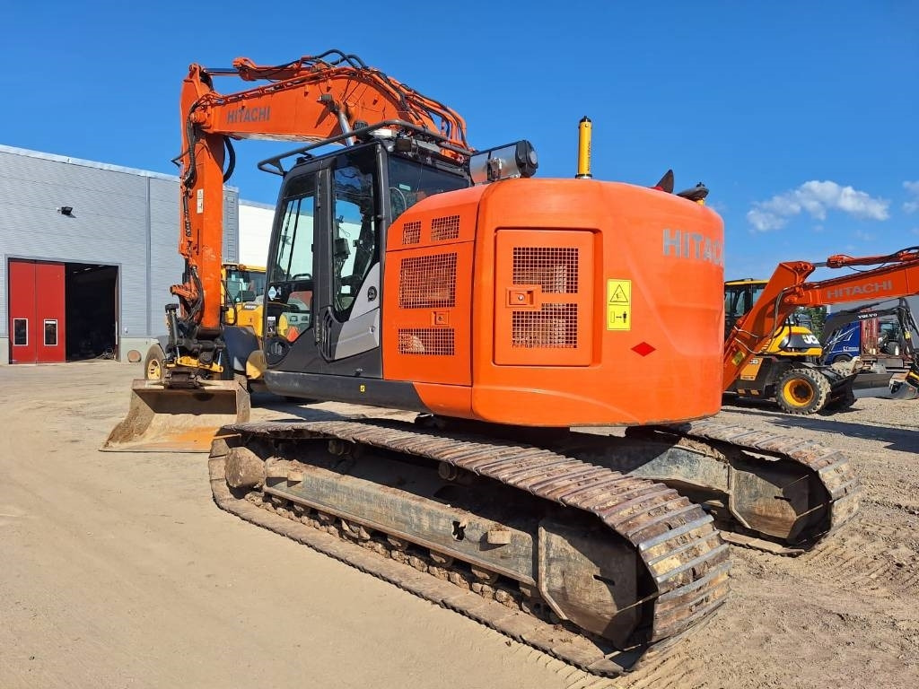 Hitachi ZX225USLC-5 - Bager guseničar: slika 5 Hitachi ZX225USLC-5 - Bager guseničar: slika 5