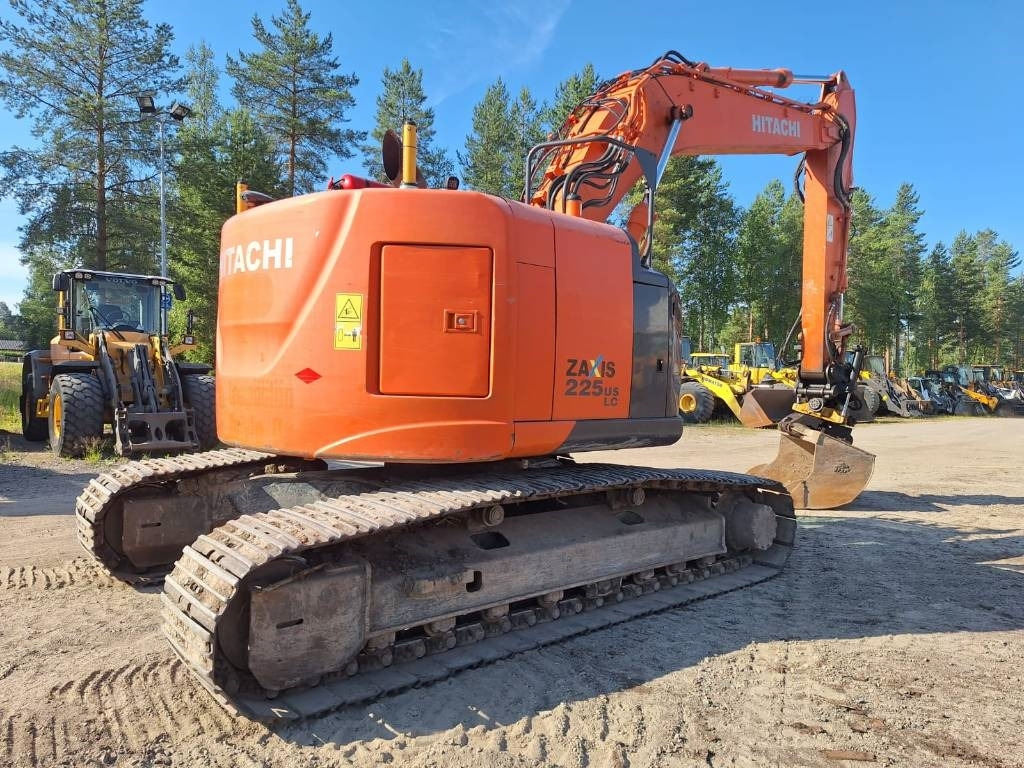 Hitachi ZX225USLC-5 - Bager guseničar: slika 2 Hitachi ZX225USLC-5 - Bager guseničar: slika 2