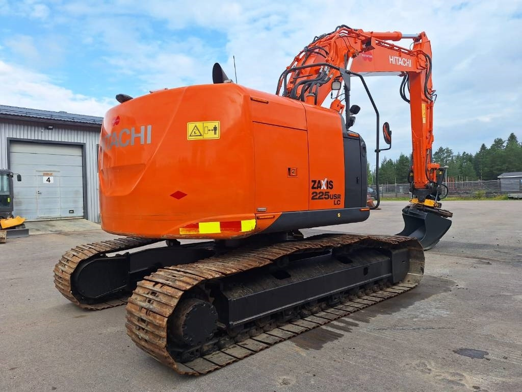 Hitachi ZX225USLC-5 PYÖRITTÄJÄLLÄ - Bager guseničar: slika 4 Hitachi ZX225USLC-5 PYÖRITTÄJÄLLÄ - Bager guseničar: slika 4