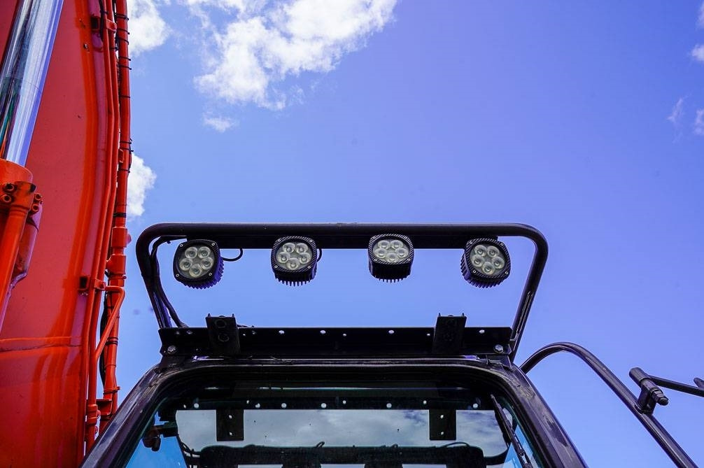 Lizing Hitachi ZX225USLC-5B MARTTIINILLA  Hitachi ZX225USLC-5B MARTTIINILLA: slika 16 Lizing Hitachi ZX225USLC-5B MARTTIINILLA  Hitachi ZX225USLC-5B MARTTIINILLA: slika 16