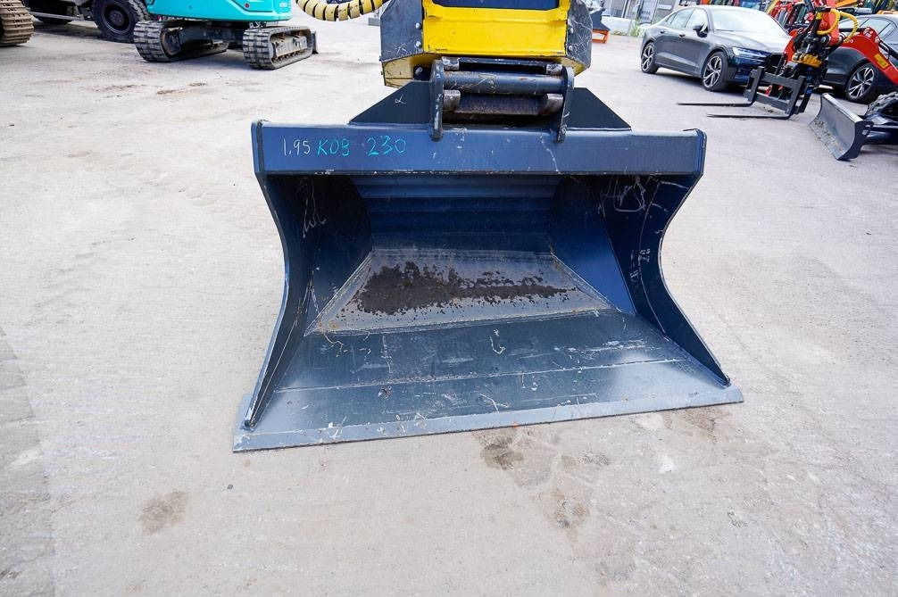 Lizing Hitachi ZX225USLC-5B MARTTIINILLA  Hitachi ZX225USLC-5B MARTTIINILLA: slika 13 Lizing Hitachi ZX225USLC-5B MARTTIINILLA  Hitachi ZX225USLC-5B MARTTIINILLA: slika 13