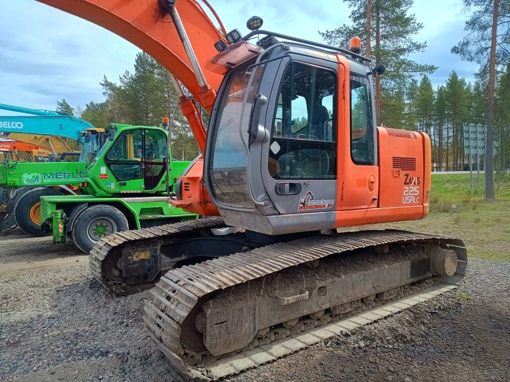 Hitachi ZX225USR KALLISTAJALLA - Bager guseničar: slika 2 Hitachi ZX225USR KALLISTAJALLA - Bager guseničar: slika 2