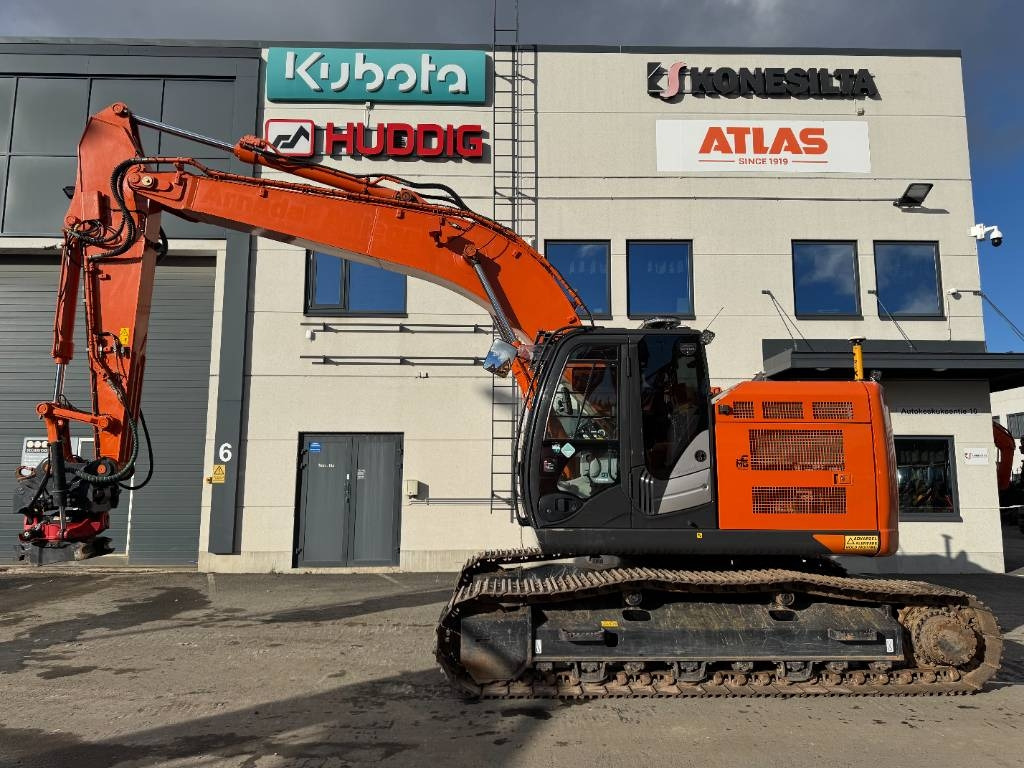 Hitachi ZX225USRLC-6 PYÖRITTÄJÄ, 3D-LAITTEET - Bager guseničar: slika 1 Hitachi ZX225USRLC-6 PYÖRITTÄJÄ, 3D-LAITTEET - Bager guseničar: slika 1