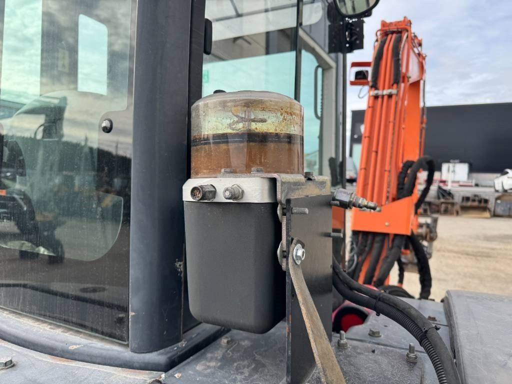 Mini bager Hitachi ZX50U-2 PYÖRITTÄJÄLLÄ: slika 8