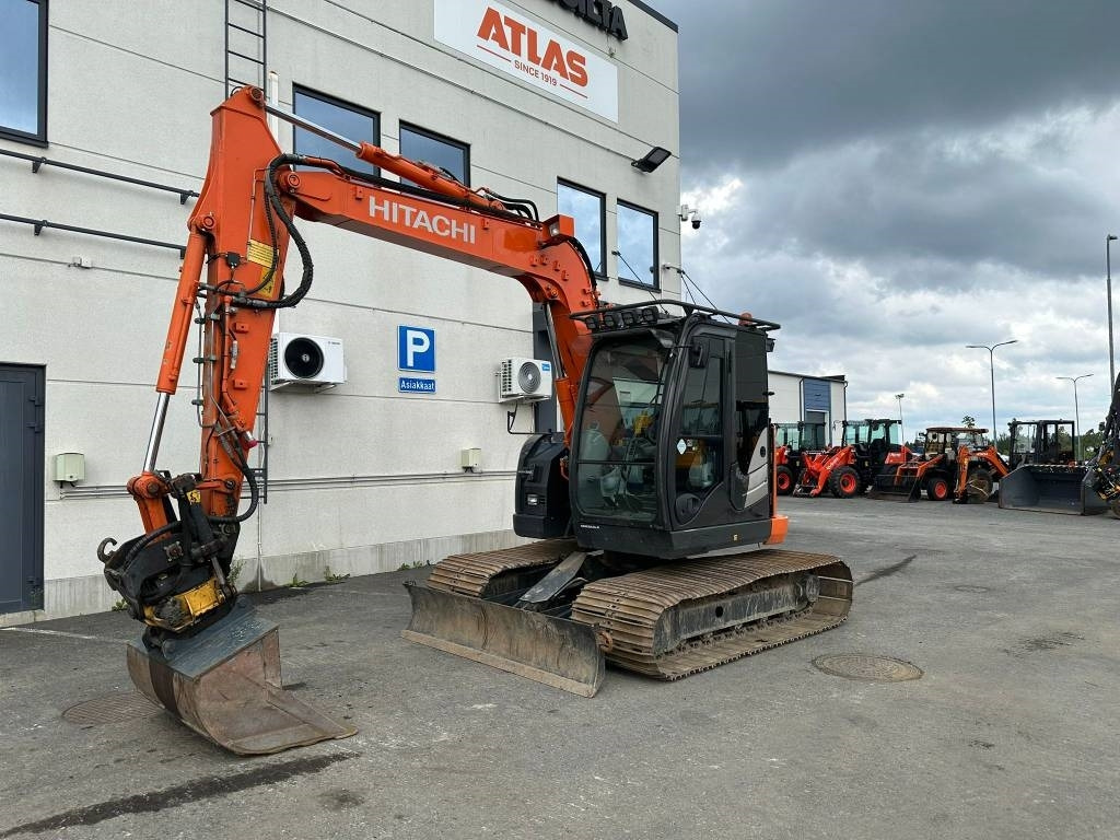 Hitachi ZX85US-5 800mm telat 6kpl työlaitteet mukaan - Mini bager: slika 3 Hitachi ZX85US-5 800mm telat 6kpl työlaitteet mukaan - Mini bager: slika 3