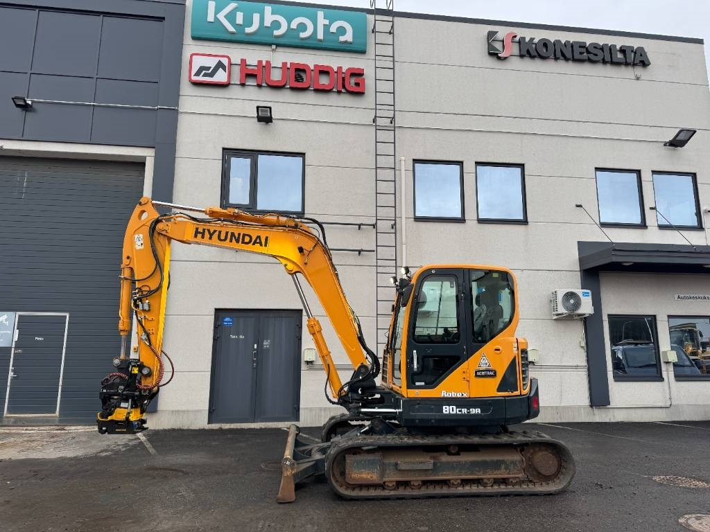 Hyundai R80CR-9A PYÖRITTÄJÄLLÄ - Mini bager: slika 1 Hyundai R80CR-9A PYÖRITTÄJÄLLÄ - Mini bager: slika 1