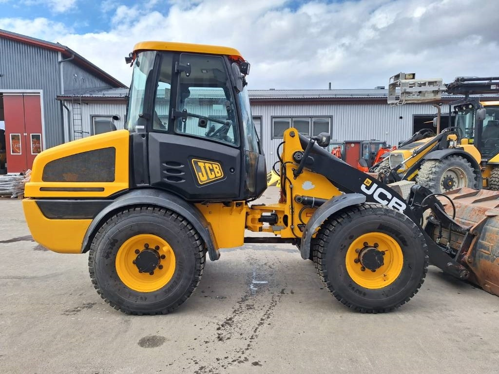 JCB 409 AURA, HIEKOITIN YM. - Utovarivač točkaš: slika 5 JCB 409 AURA, HIEKOITIN YM. - Utovarivač točkaš: slika 5