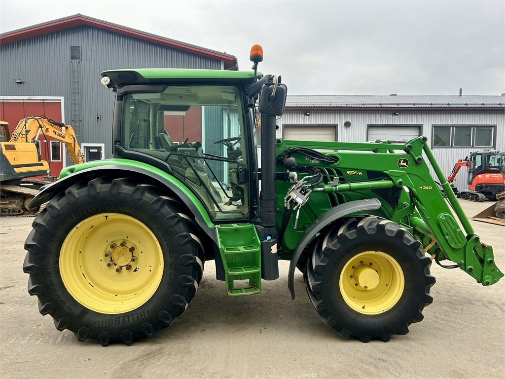 John Deere 6125 R AUTOPOWER ETUKUORMAAJALLA - Traktor: slika 5 John Deere 6125 R AUTOPOWER ETUKUORMAAJALLA - Traktor: slika 5