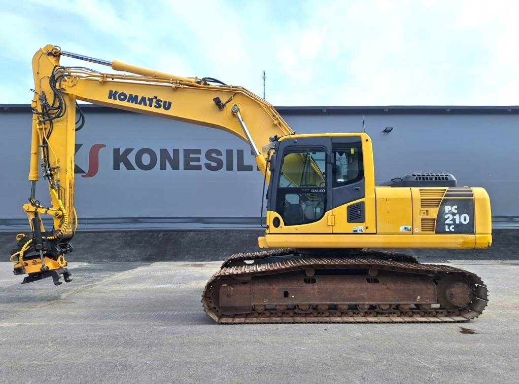 Komatsu MYYTY! SOLD! PC210LC-8 PYÖRITTÄJÄLLÄ - Bager guseničar: slika 1 Komatsu MYYTY! SOLD! PC210LC-8 PYÖRITTÄJÄLLÄ - Bager guseničar: slika 1