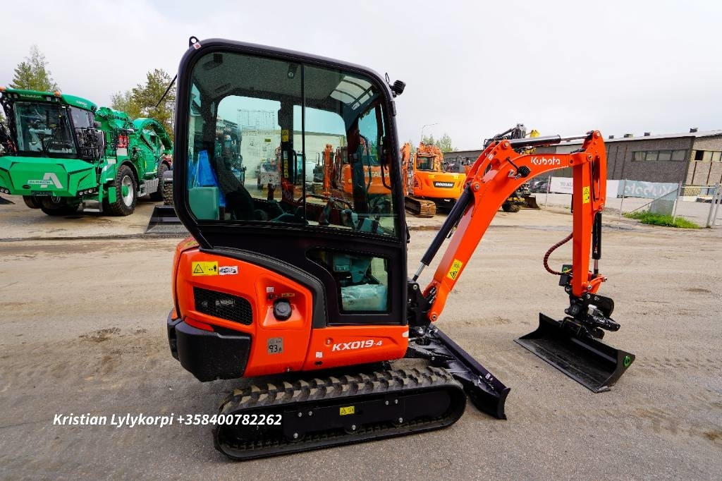 Kubota KX019-4 PYÖRITTÄJÄLLÄ - Mini bager: slika 5 Kubota KX019-4 PYÖRITTÄJÄLLÄ - Mini bager: slika 5