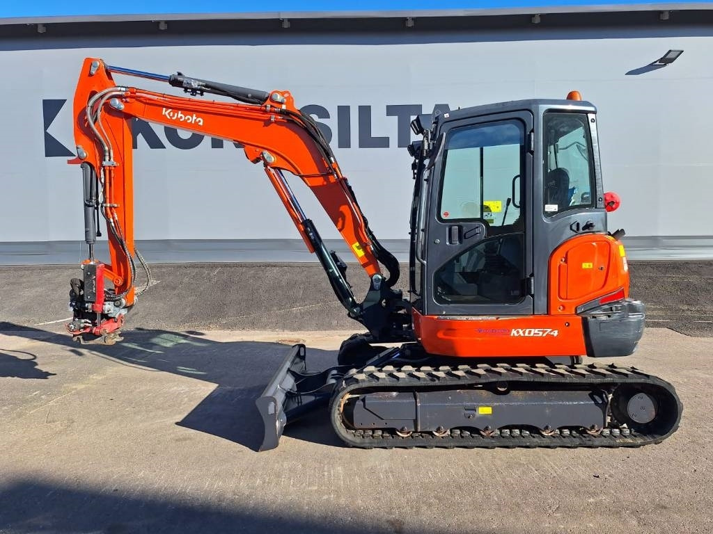 Kubota KX057-4 PYÖRITTÄJÄLLÄ, 1-OMISTAJA - Mini bager: slika 1 Kubota KX057-4 PYÖRITTÄJÄLLÄ, 1-OMISTAJA - Mini bager: slika 1