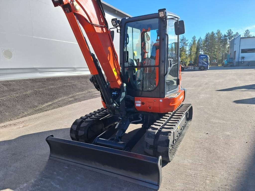 Kubota KX057-4 PYÖRITTÄJÄLLÄ, 1-OMISTAJA - Mini bager: slika 4 Kubota KX057-4 PYÖRITTÄJÄLLÄ, 1-OMISTAJA - Mini bager: slika 4