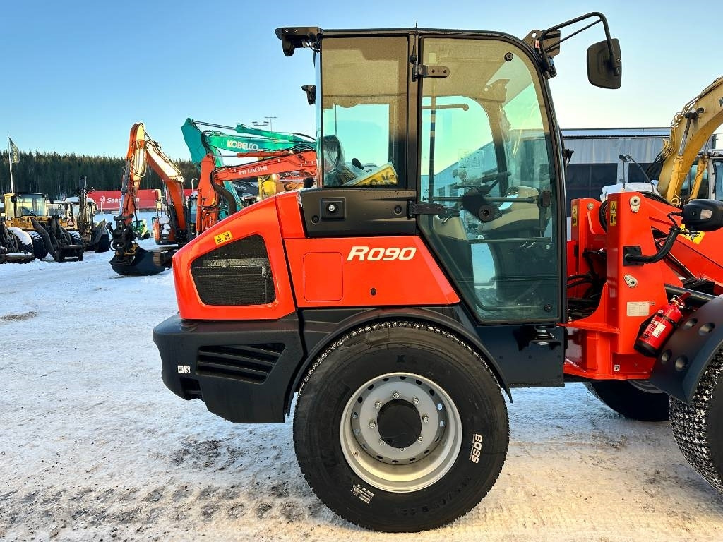 Kubota R090 Auravarustuksella uusi - Utovarivač točkaš: slika 5 Kubota R090 Auravarustuksella uusi - Utovarivač točkaš: slika 5