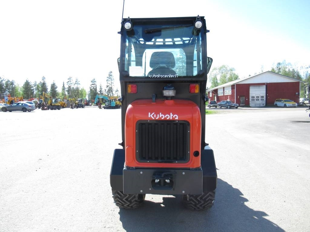 Kubota RT150-2 PIENKUORMAAJA, UUSI - Zglobni utovarivač: slika 3 Kubota RT150-2 PIENKUORMAAJA, UUSI - Zglobni utovarivač: slika 3