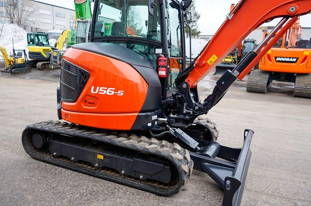 Mini bager Kubota U56-5 VALMIIKSI VARUSTELTU: slika 6