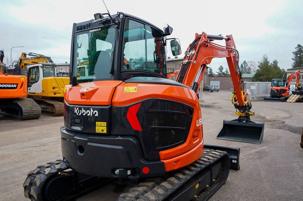Mini bager Kubota U56-5 VALMIIKSI VARUSTELTU: slika 7