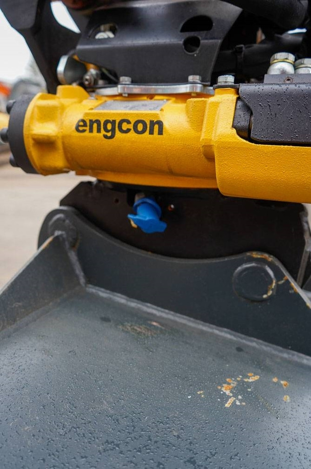 Mini bager Kubota U56-5 VALMIIKSI VARUSTELTU: slika 17