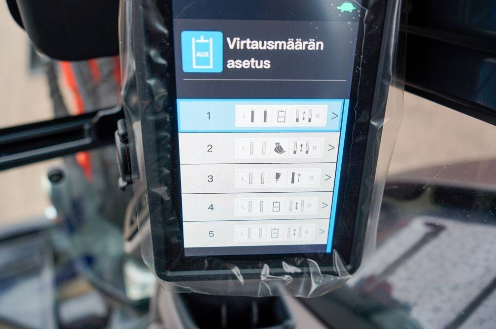 Mini bager Kubota U56-5 VALMIIKSI VARUSTELTU: slika 26