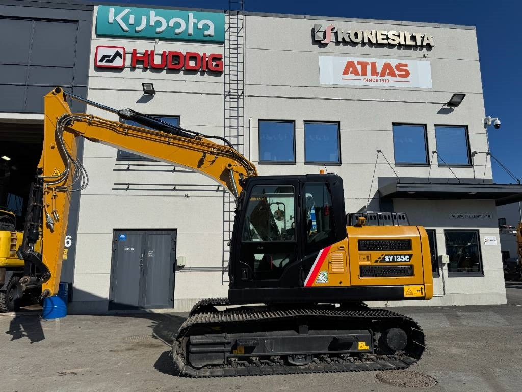 Sany SY135C -UUTTA VASTAAVA- - Bager guseničar: slika 1 Sany SY135C -UUTTA VASTAAVA- - Bager guseničar: slika 1
