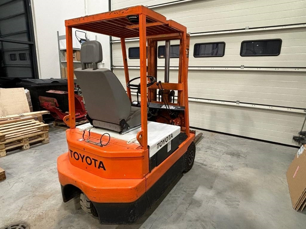 Toyota FBE 18  - Električni viljuškar: slika 4 Toyota FBE 18  - Električni viljuškar: slika 4