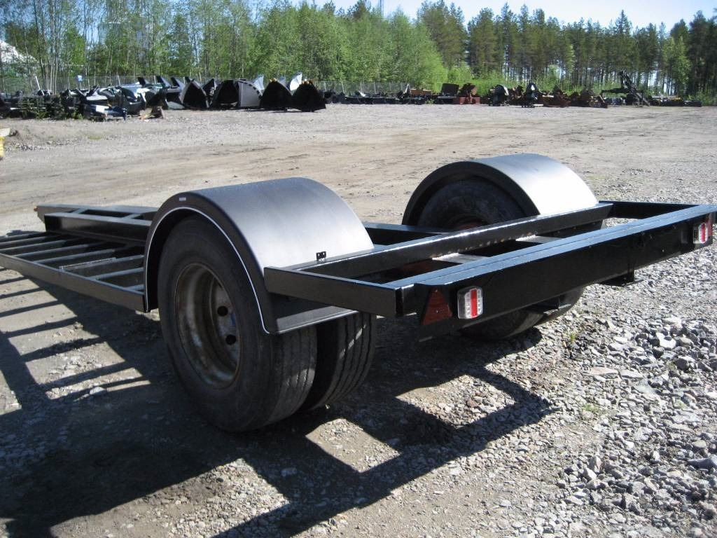 Traktorilavetti UUSI 1-akselinen 6-9tn koneille  - Niska prikolica za prevoz: slika 3 Traktorilavetti UUSI 1-akselinen 6-9tn koneille  - Niska prikolica za prevoz: slika 3