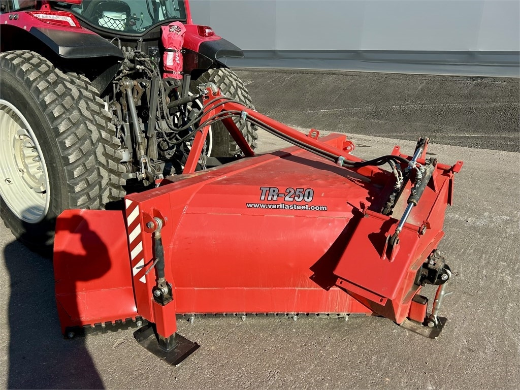 Valtra MYYTY!!SOLD!!A94 KAUHA+LUMILINKO - Traktor: slika 5 Valtra MYYTY!!SOLD!!A94 KAUHA+LUMILINKO - Traktor: slika 5