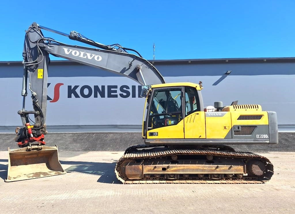Volvo EC220DL PYÖRITTÄJÄLLÄ  - Bager guseničar: slika 1 Volvo EC220DL PYÖRITTÄJÄLLÄ  - Bager guseničar: slika 1