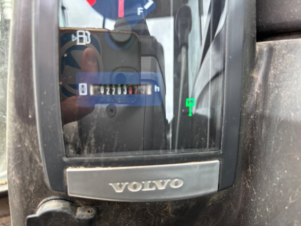 Mini bager Volvo EC27C PYÖRITTÄJÄLLÄ: slika 12