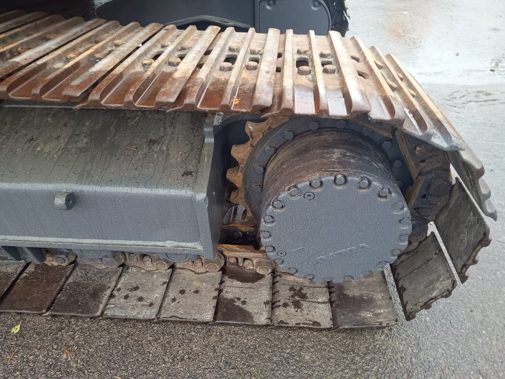 Bager guseničar Volvo ECR235DL PYÖRITTÄJÄLLÄ: slika 11