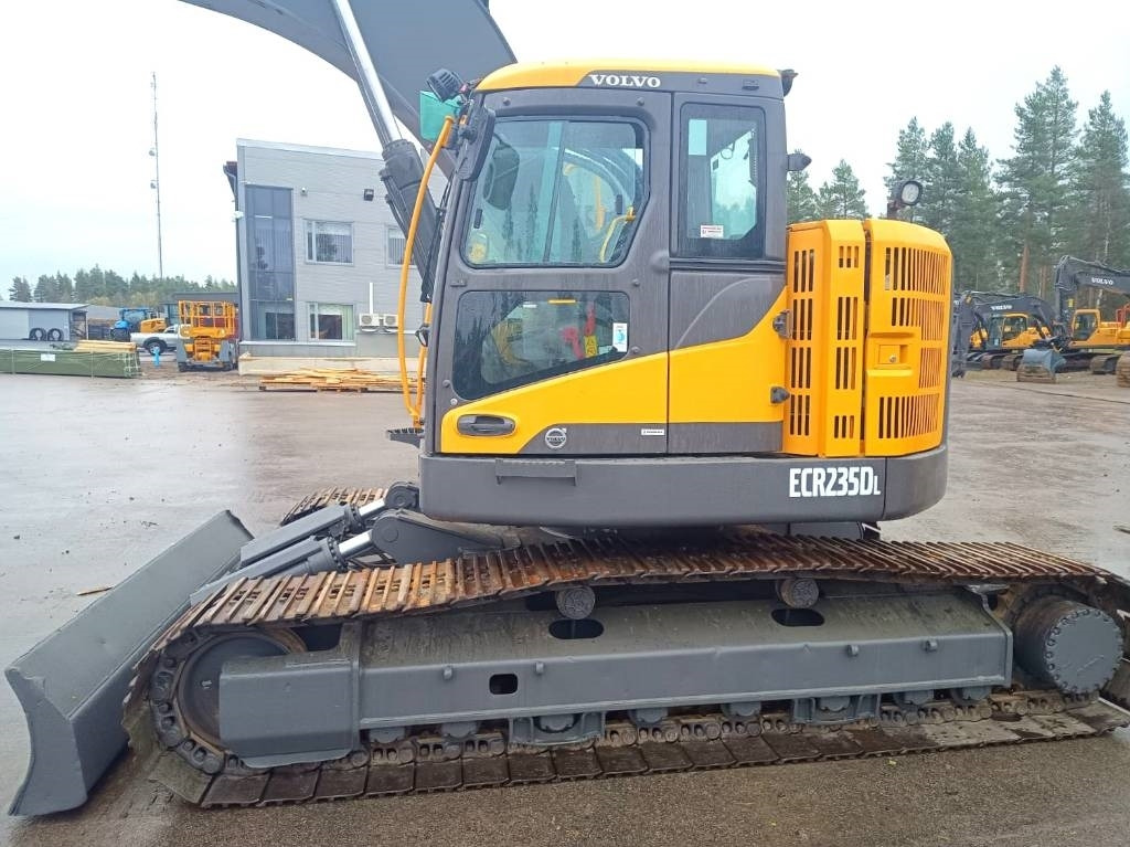 Volvo ECR235DL PYÖRITTÄJÄLLÄ - Bager guseničar: slika 2 Volvo ECR235DL PYÖRITTÄJÄLLÄ - Bager guseničar: slika 2