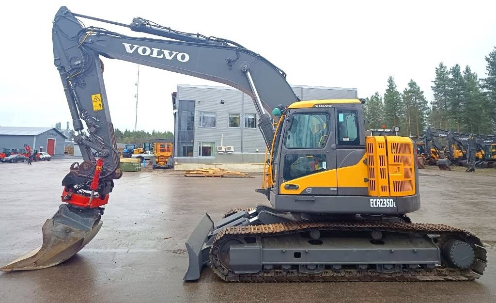 Volvo ECR235DL PYÖRITTÄJÄLLÄ - Bager guseničar: slika 1 Volvo ECR235DL PYÖRITTÄJÄLLÄ - Bager guseničar: slika 1