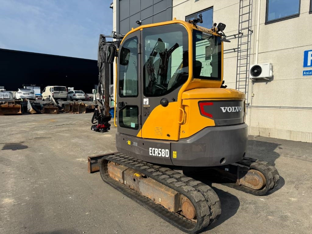 Volvo ECR58D PYÖRITTÄJÄLLÄ - Mini bager: slika 3 Volvo ECR58D PYÖRITTÄJÄLLÄ - Mini bager: slika 3