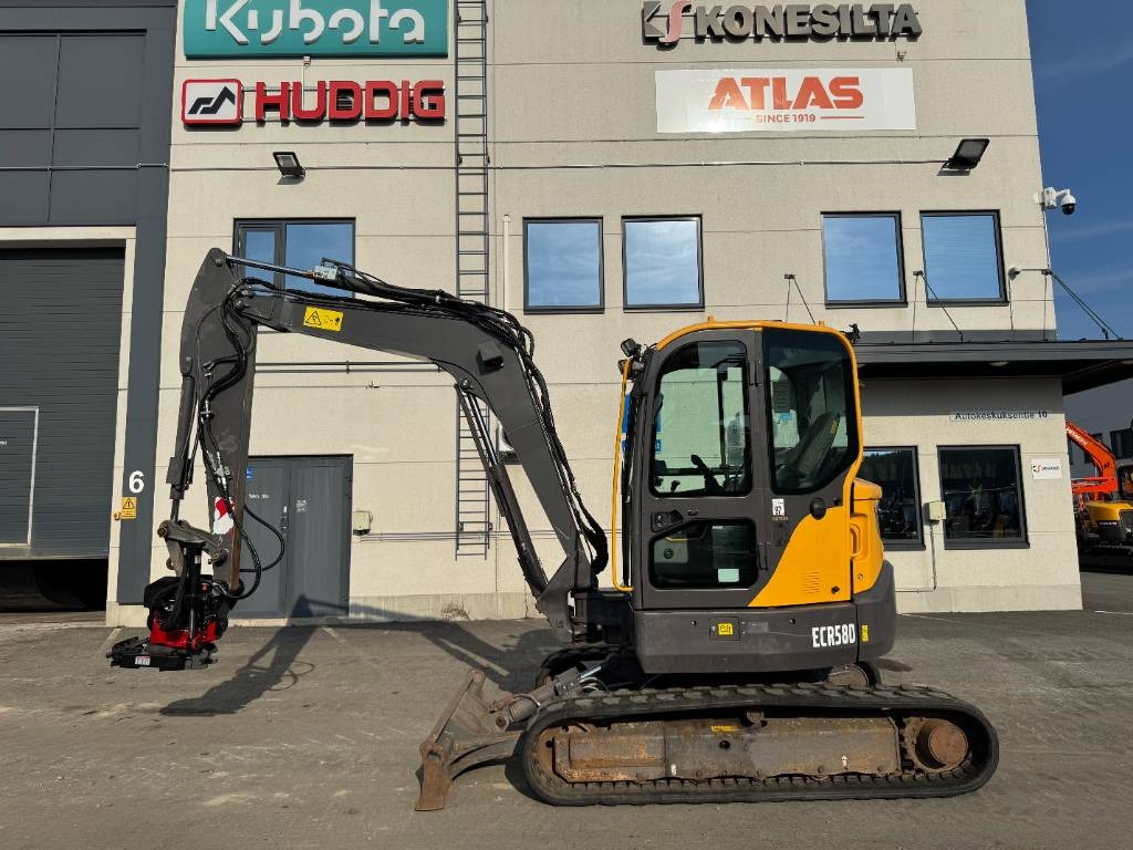 Volvo ECR58D PYÖRITTÄJÄLLÄ - Mini bager: slika 1 Volvo ECR58D PYÖRITTÄJÄLLÄ - Mini bager: slika 1