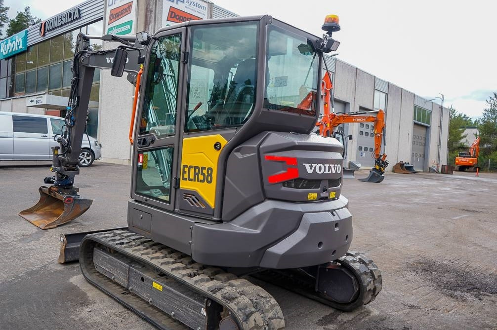 Volvo ECR58F EX-DEMO - Mini bager: slika 3 Volvo ECR58F EX-DEMO - Mini bager: slika 3