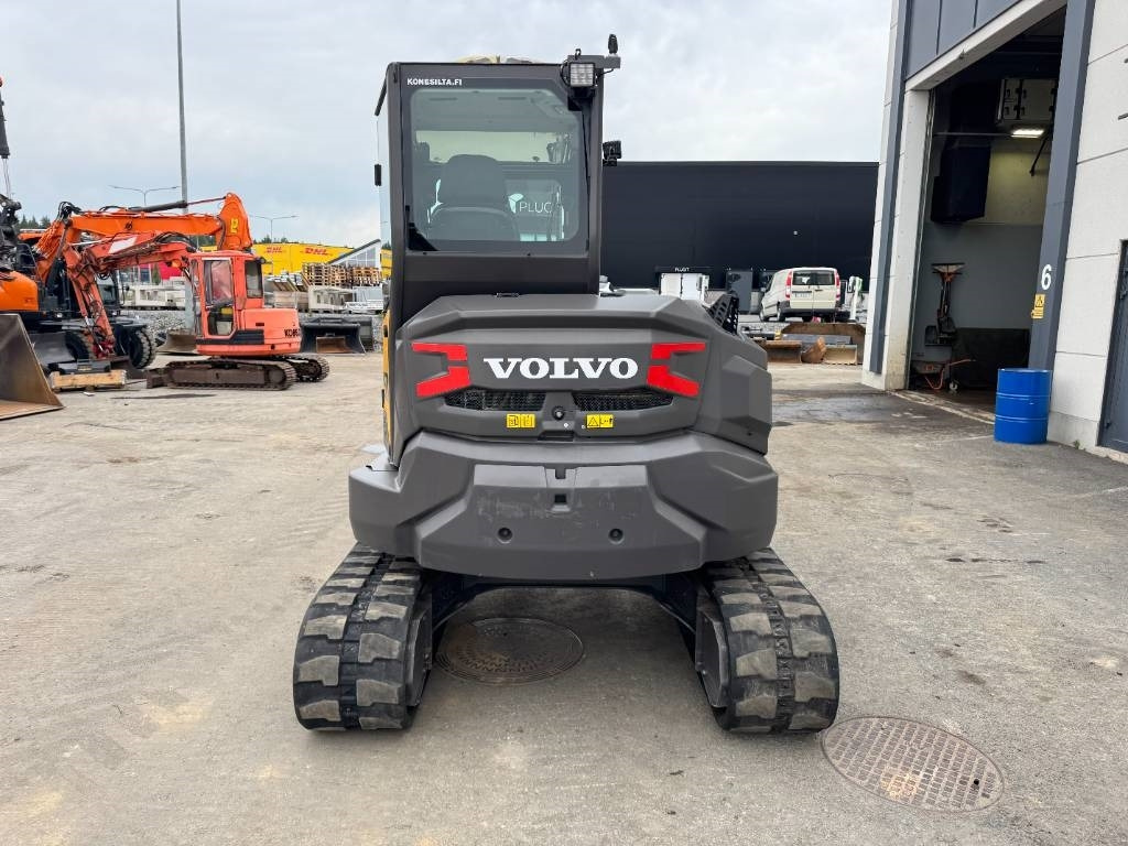 Volvo ECR58F PYÖRITTÄJÄLLÄ - Mini bager: slika 4 Volvo ECR58F PYÖRITTÄJÄLLÄ - Mini bager: slika 4