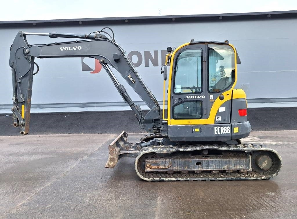 Volvo ECR88 - Mini bager: slika 1 Volvo ECR88 - Mini bager: slika 1