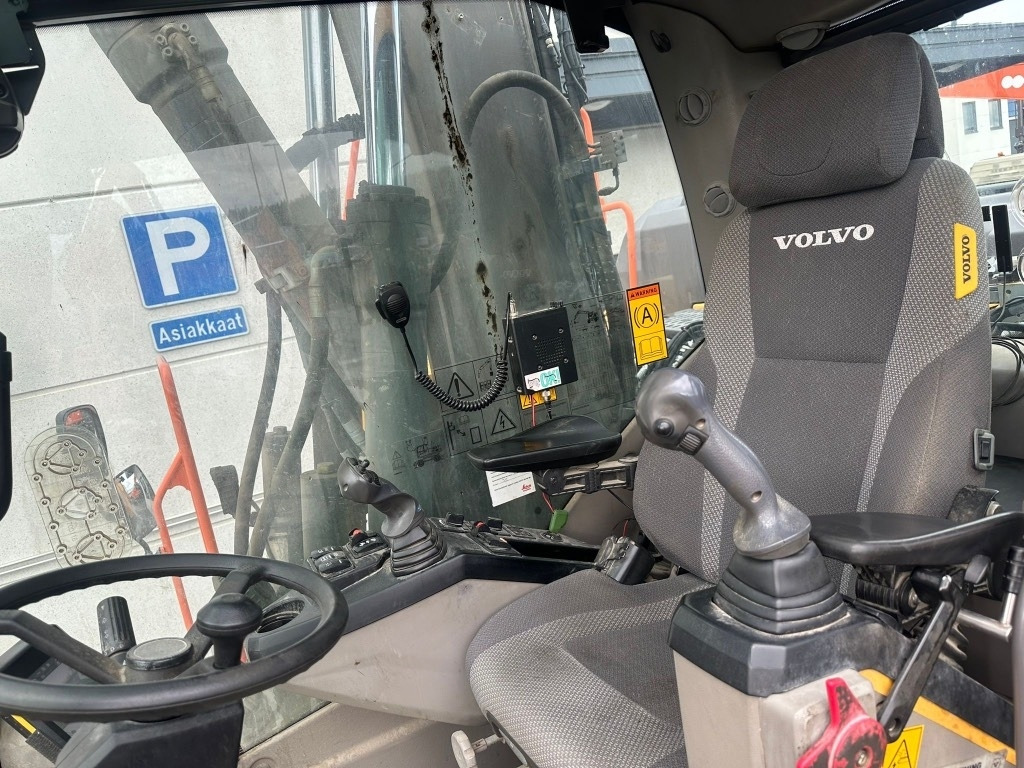 Bager točkaš Volvo EW160E PYÖRITTÄJÄLLÄ: slika 6